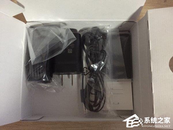 诺基亚3310复刻版灰色开箱上手测评：怀旧经典回归