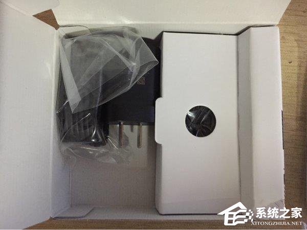 诺基亚3310复刻版灰色开箱上手测评：怀旧经典回归