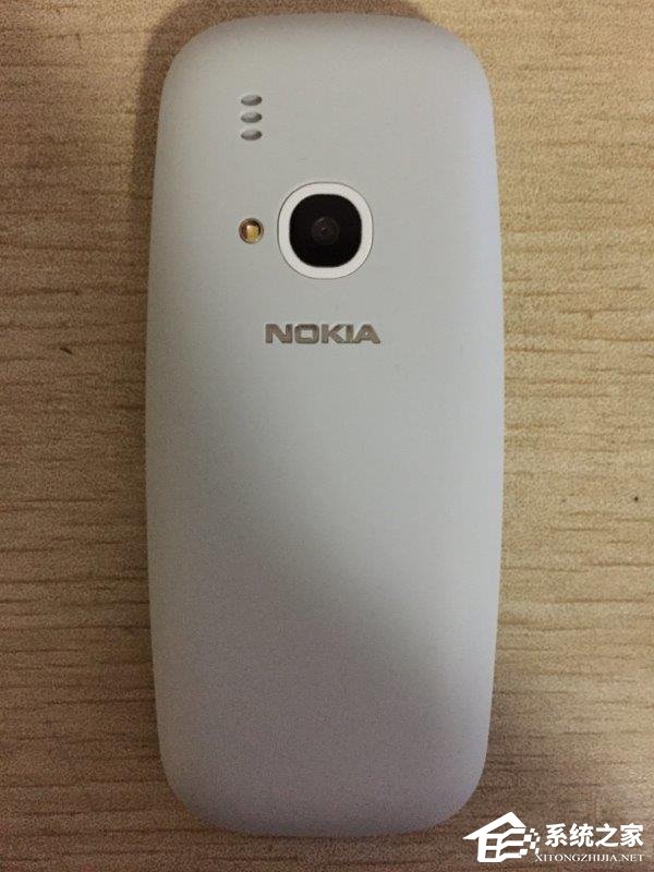 诺基亚3310复刻版灰色开箱上手测评：怀旧经典回归