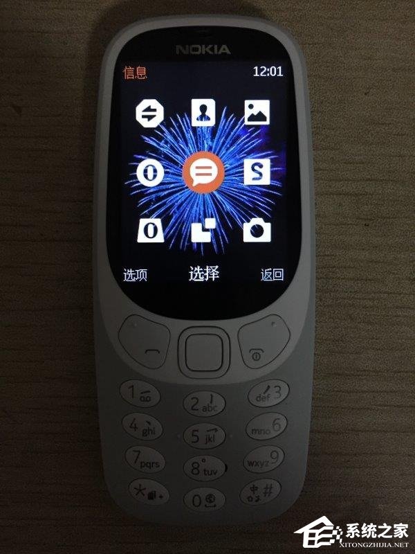 诺基亚3310复刻版灰色开箱上手测评：怀旧经典回归
