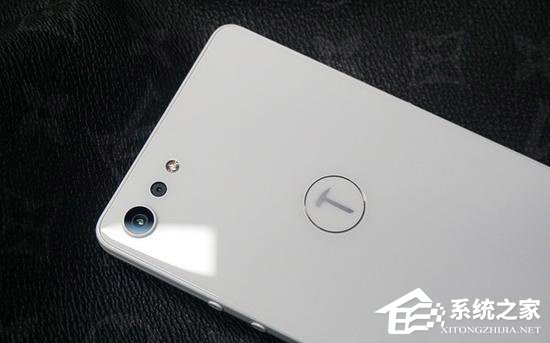 坚果Pro 2纯白色限量版值得买吗？坚果Pro 2纯白色限量版真机图赏