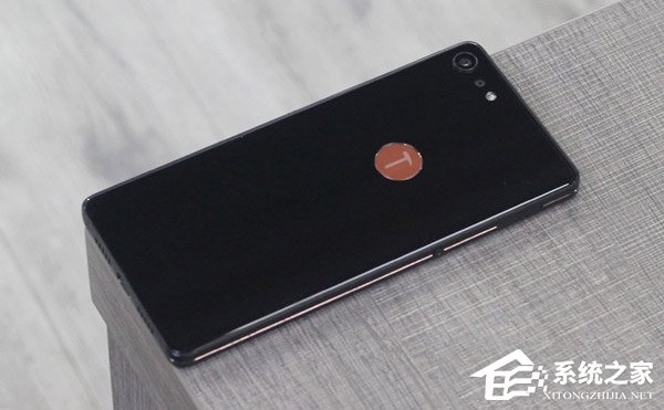买坚果3还是坚果Pro 2？坚果Pro 2和坚果3对比评测