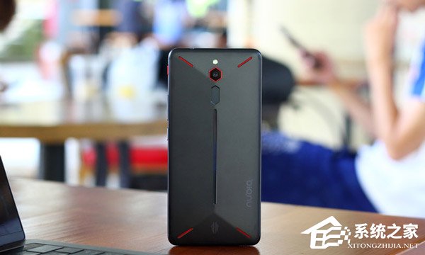 黑鲨和红魔哪个好？黑鲨和红魔游戏手机对比评测