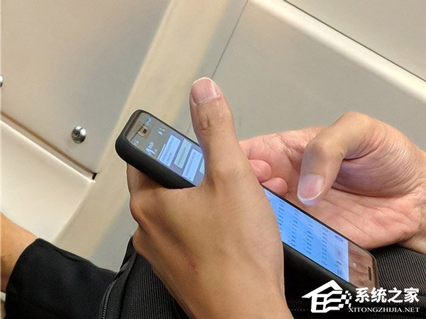谷歌Pixel 3 XL手机真机照疑曝光