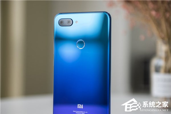 渐变色机身!小米8青春版真机图赏