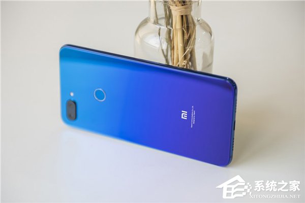 渐变色机身!小米8青春版真机图赏
