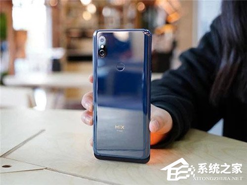 买小米MIX 3还是小米8？小米8和小米MIX 3区别对比