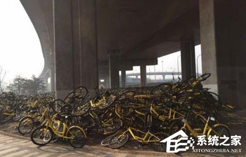 堆了1公里！西安出现ofo小黄车“坟场”