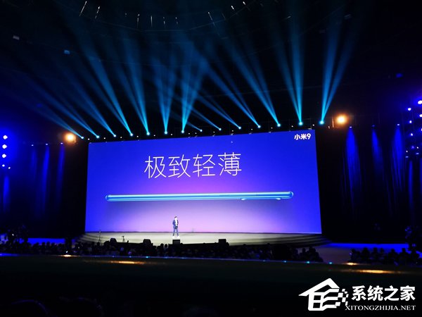 雷军详解屏幕技术！“米9”亮相小米新品发布会
