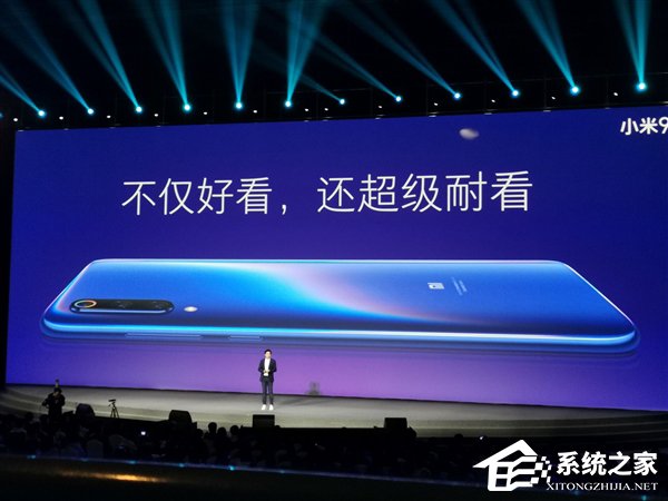雷军详解屏幕技术！“米9”亮相小米新品发布会