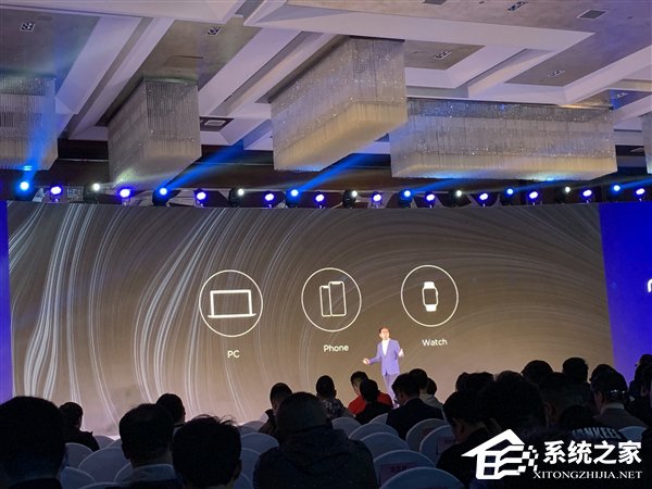 可穿戴手机努比亚 α在京亮相