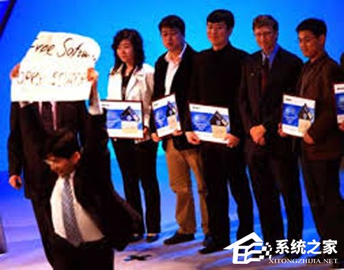 不止有李彦宏被泼水！一文了解科技演讲砸场那点事