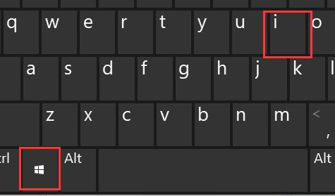 Win11玩游戏点击shift就打字怎么办？