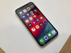 苹果新iPhone买港版还是国行？苹果新iPhone国行和港版区别对比
