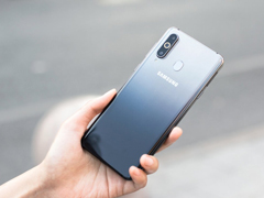 三星A8s值不值得买？Galaxy A8s真机评测