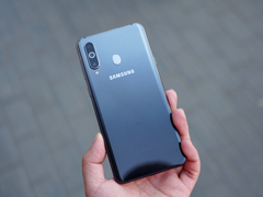 三星Galaxy A8s怎么样？三星Galaxy A8s手机评测