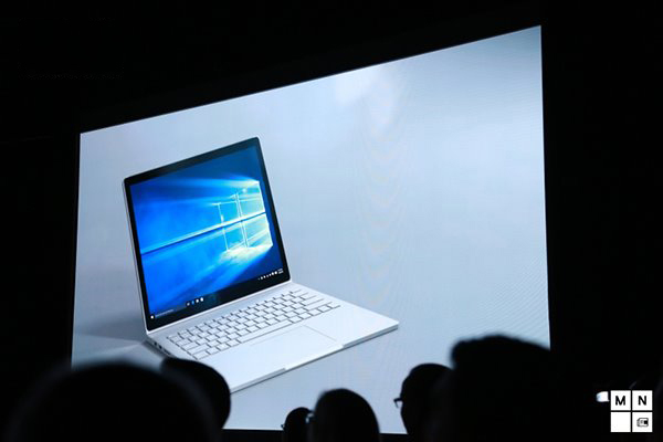 Win10笔记本Surface Book预售火爆 顶配版被一抢而空