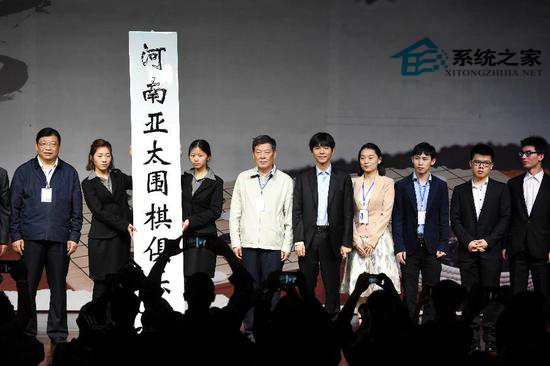 李世石首次回应“人机大战”：人类与电脑暂时还能一拼