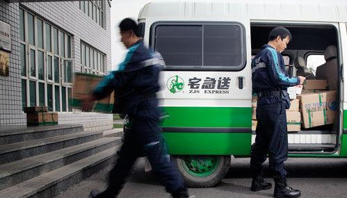 还能再无耻点吗？宅急送寄4台苹果6sp却收到8瓶牛奶