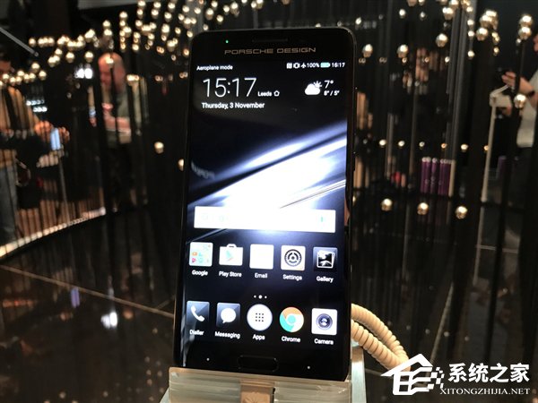 华为Mate9真机展示：金属拉丝超级亮眼