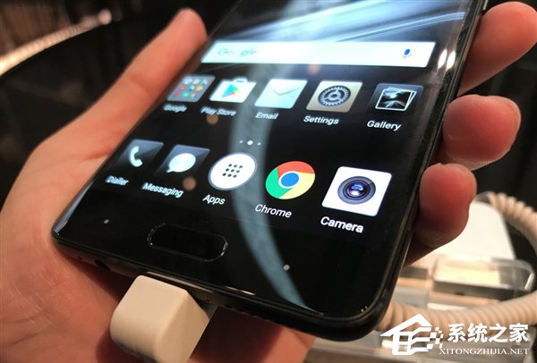 华为Mate9真机展示：金属拉丝超级亮眼