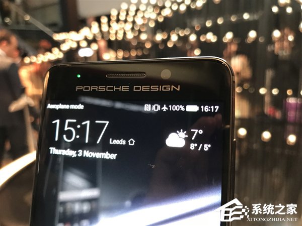 华为Mate9真机展示：金属拉丝超级亮眼