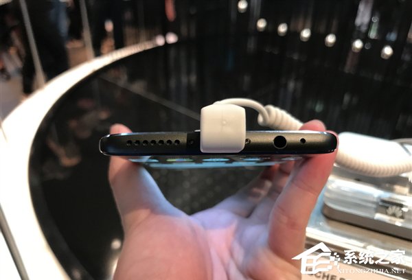 华为Mate9真机展示：金属拉丝超级亮眼
