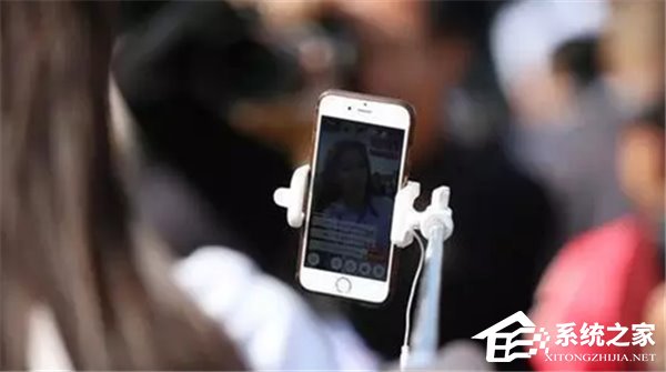浴室洗澡被直播，公共洗浴场所需要禁用手机吗？
