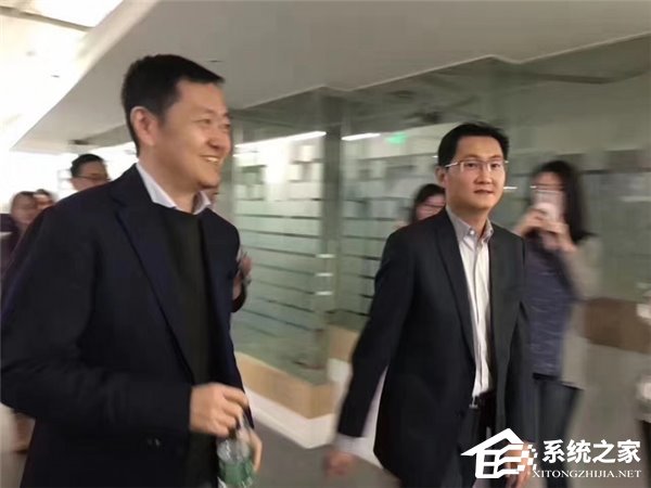 马化腾现身链家网,链家董事长陪同