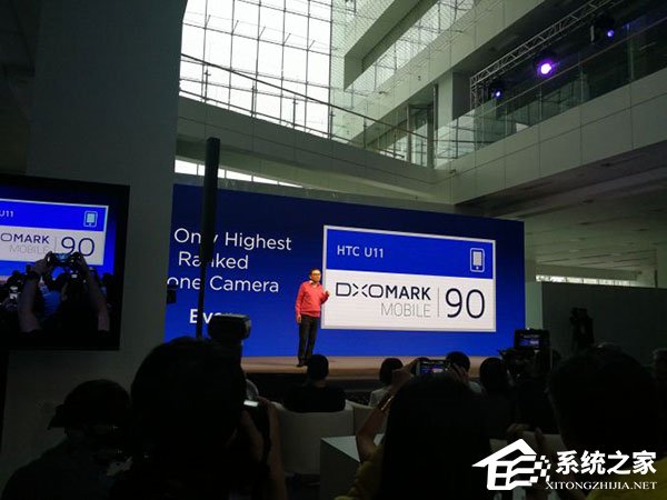 HTC U 11发布：最强拍照手机