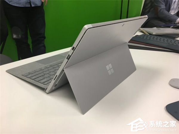 为什么不叫“5”？微软高管揭秘Surface Pro（新）背后的故事