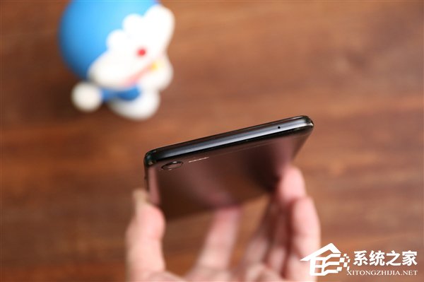 1799元！魅蓝E2变形金刚定制版开箱图赏