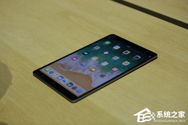 屏幕刷新率高达120赫兹！全新10.5英寸iPad Pro上手图赏