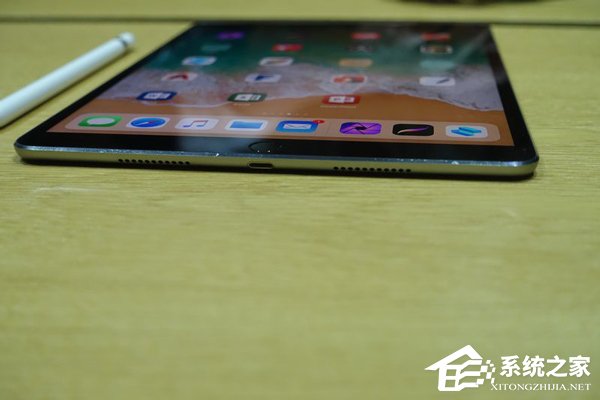 屏幕刷新率高达120赫兹！全新10.5英寸iPad Pro上手图赏