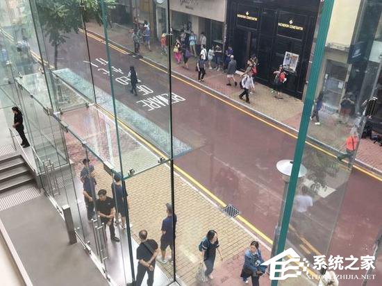 顾客还没员工多！iPhone 8香港首发崩盘