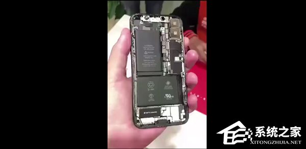 神速！国内玩家抢先放出iPhone X首拆视频