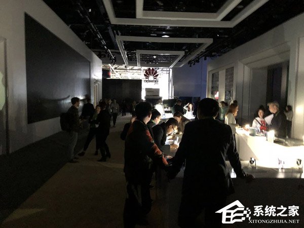 这就尴尬了！网曝CES 2018会场突然停电近2个小时