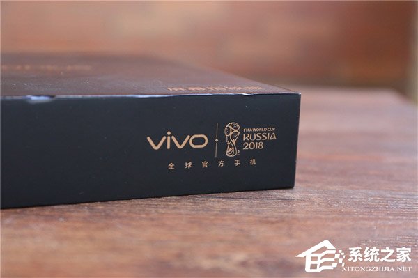 vivo X20 Plus屏幕指纹版好看吗?vivo X20 Plus屏幕指纹版开箱图赏