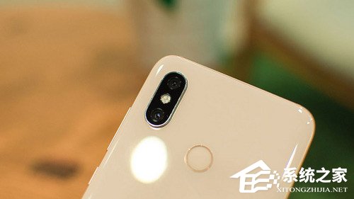 小米8和华为P20 Pro哪个好？华为P20 Pro和小米8拍照实测对比