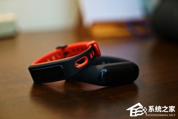 买荣耀手环4 Running版还是小米手环3？小米手环3和荣耀手环4 Running版区别对比