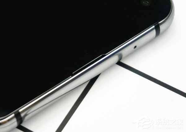 Galaxy A8s手机值得买吗？三星A8s手机上手体验评测