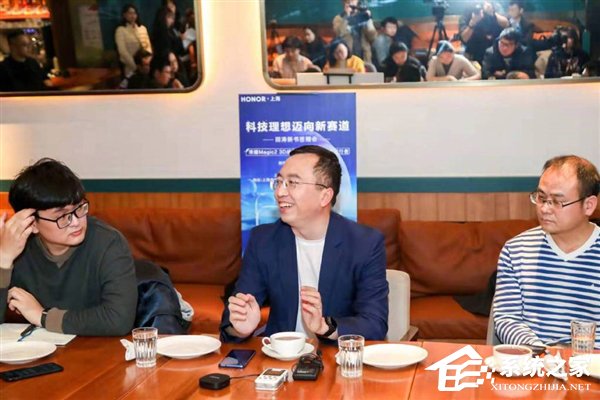 还是要克制一点！荣耀总裁赵明回应雷军“生死看淡不服就干”口号