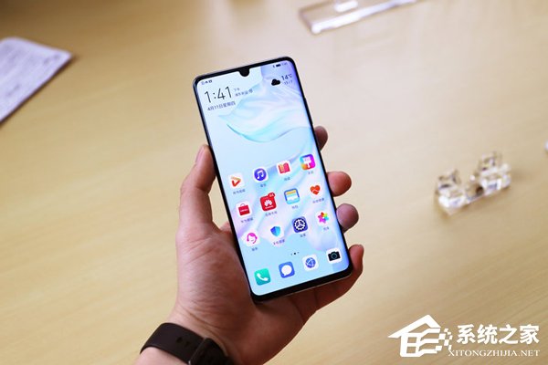 华为P30 Pro值得买吗?华为P30 Pro手机屏幕实测