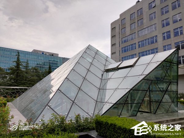 华硕ROG游戏手机2值得买吗？华硕ROG游戏手机2简评