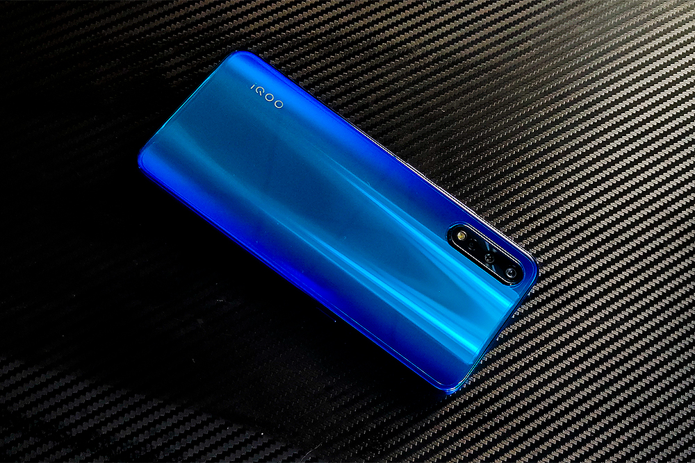 iQOO Neo竞速版怎么样？