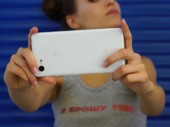 谷歌Pixel 3 XL手机开箱视频遭曝光