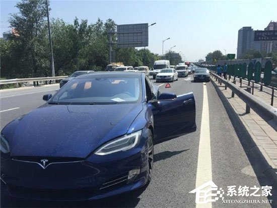 特斯拉中国现首例撞车事件 未识别前方障碍物
