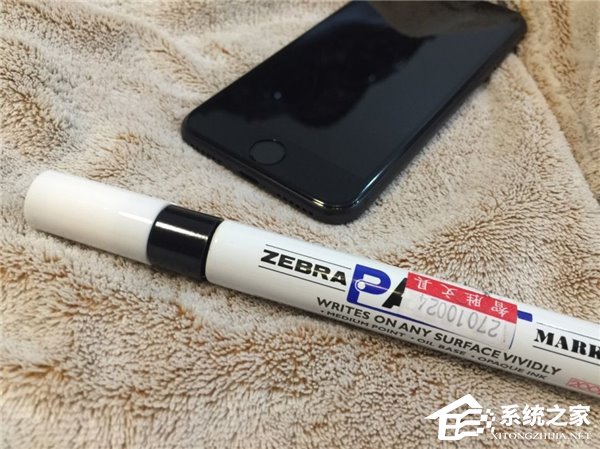 亮黑色iPhone7/Plus掉漆了怎么办？补漆笔轻松修补