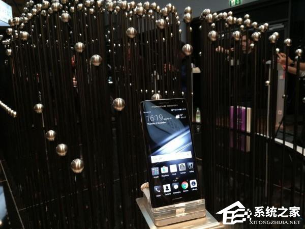 哪个更好？华为保时捷版Mate 9真机和标准版Mate 9对比