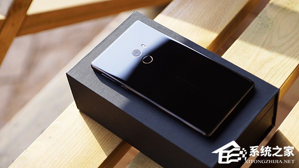 惊艳全面屏：小米MIX概念手机开箱实拍图赏
